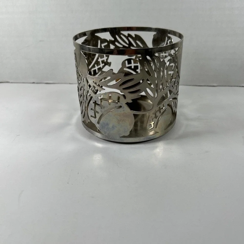 Slakin & Co 3 Wick Candle Acorn Silver Fall Holder